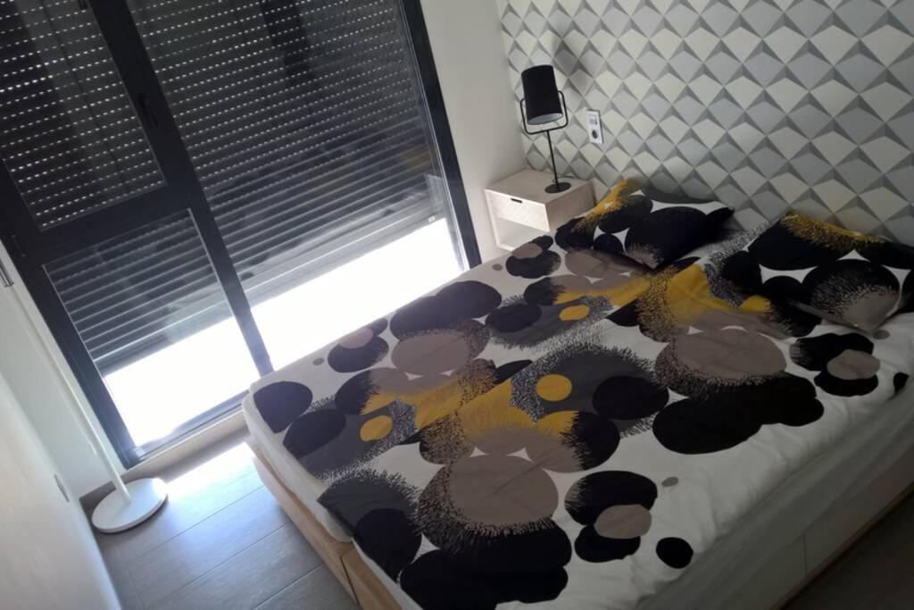 Sun Terrace Apartment Τορεβιέχα Εξωτερικό φωτογραφία